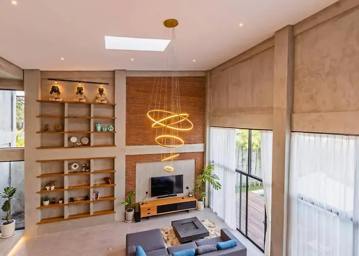 Manresa Villa-4br Private In Berawa, Bali * Canggu
