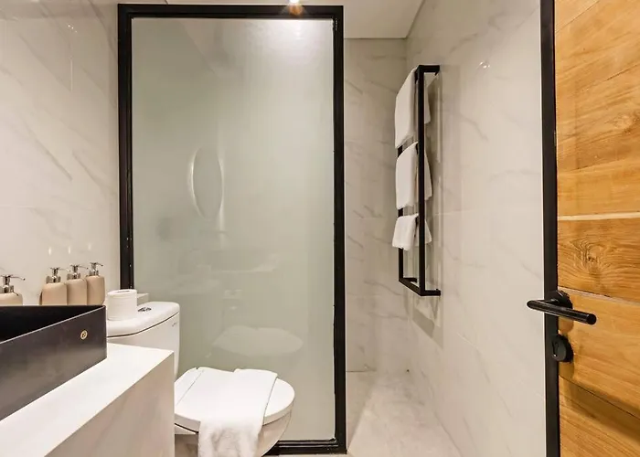 Manresa Villa-4br Private In Berawa, Bali