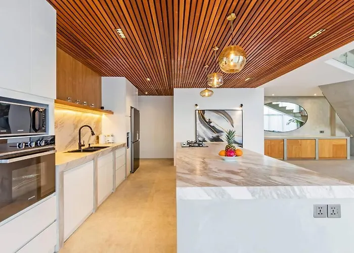 Manresa Villa-4br Private In Berawa, Bali *