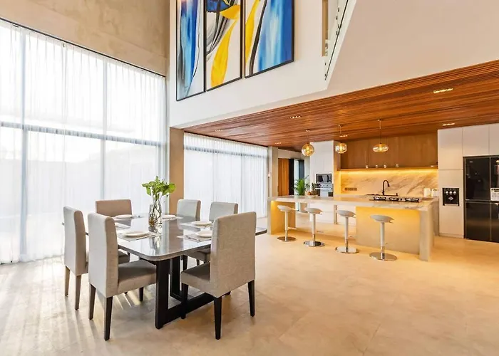 Manresa Villa-4br Private In Berawa, Bali Canggu