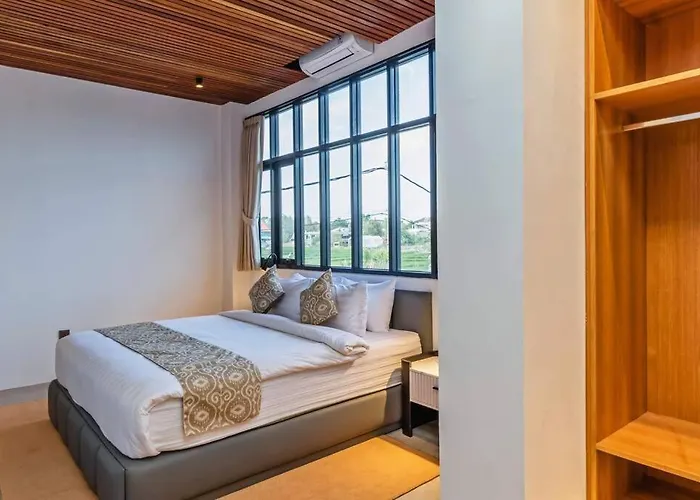 Manresa Villa-4br Private In Berawa, Bali Ferienhaus *