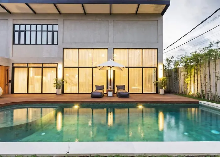 Manresa Villa-4br Private In Berawa, Bali Ferienhaus