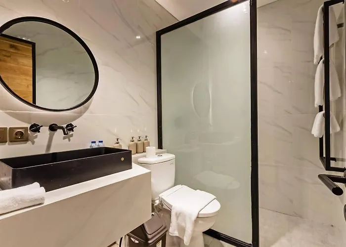 Ferienhaus Manresa Villa-4br Private In Berawa, Bali Canggu