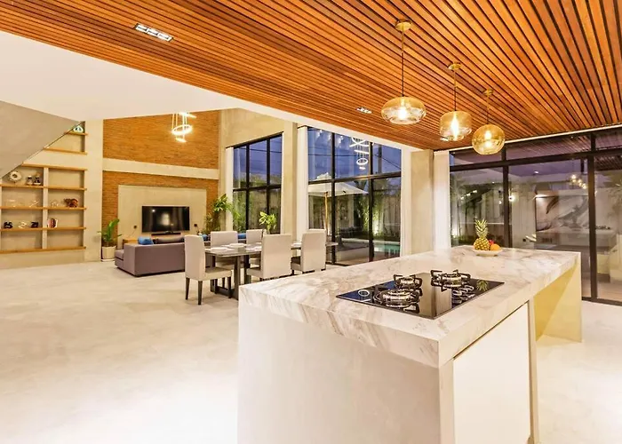 Ferienhaus Manresa Villa-4br Private In Berawa, Bali Canggu